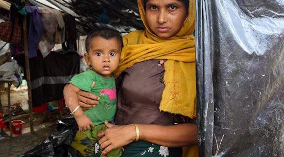 Noor* with her son Hssain*, two and a half years-old (Cox's Bazar, Bangladesh). Image credit: GMB Akash / Panos Pictures / Save the Children