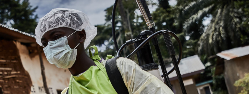 A healthcare worker at a Save the Children-supported health facility during the 2018 Ebola outbreak in the Democratic Republic of the Congo. Image credit: Hugh Kinsella Cunningham / Save the Children