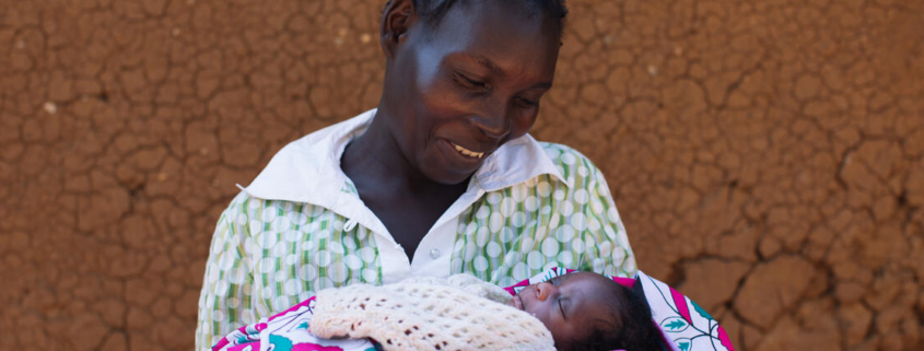 READY Guidance: Maternal and Newborn Health cover image: Trizer, three days old, with her mother Metrine outside their home in Bungoma, Kenya. Image credit: Sarah Waiswa / Save the Children