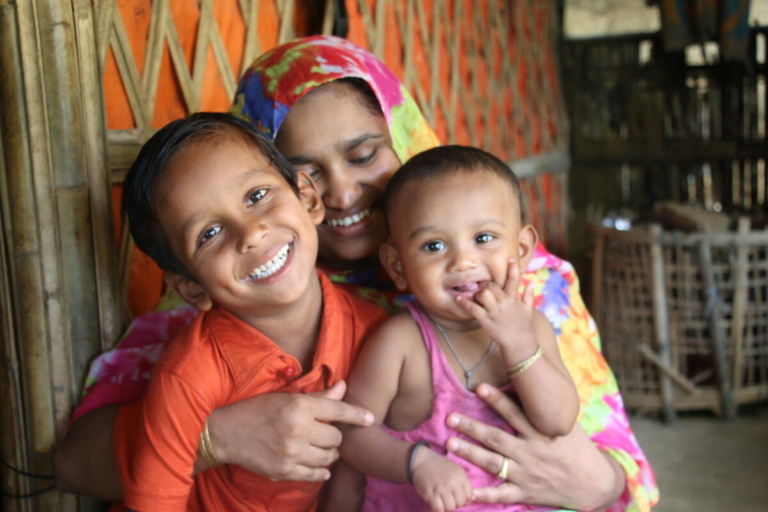 CH1744378_Rakib, 6, with sister Resma, and his mother Ramiza after he went missing in the camps in Cox's Bazar